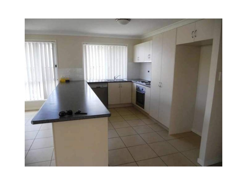 30 Presentation Boulevard, Nambour QLD 4560