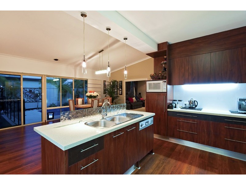 9 Sauger Court, Mountain Creek QLD 4557