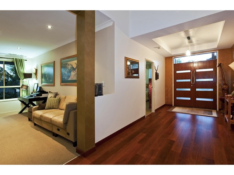 9 Sauger Court, Mountain Creek QLD 4557