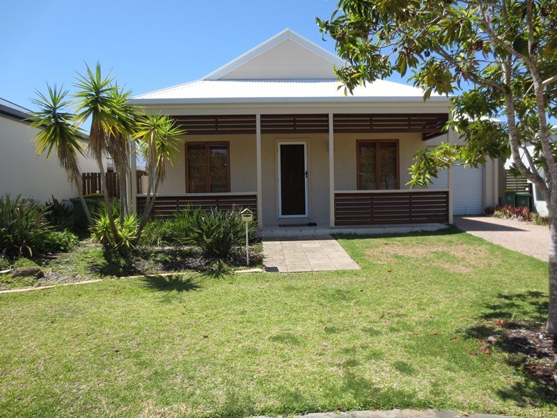 6 Madagascar Court, Kawana Island QLD 4575