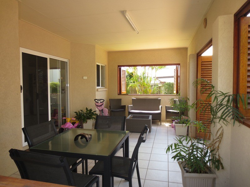 6 Madagascar Court, Kawana Island QLD 4575