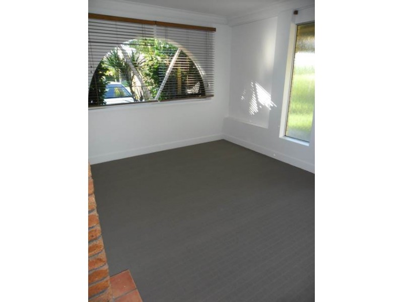 12 Kowandi Street, Wurtulla QLD 4575