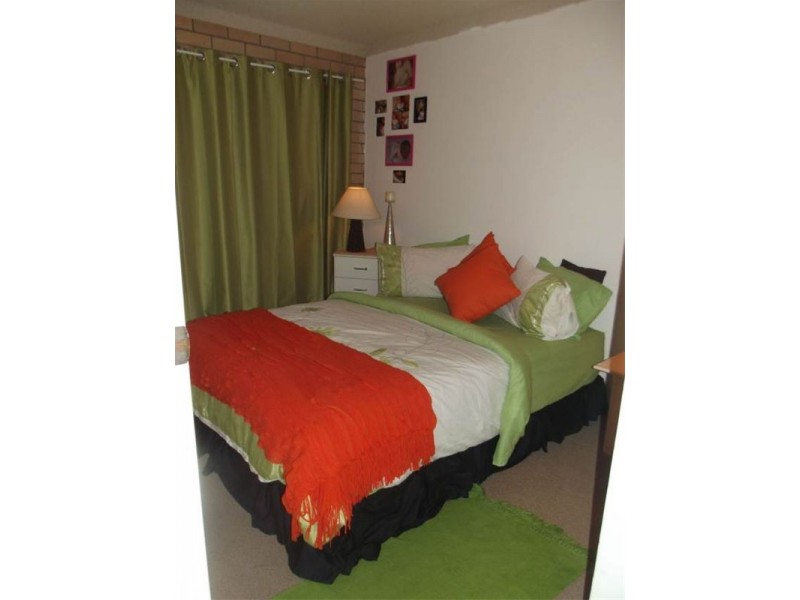 4/61 Bradman Avenue, Maroochydore QLD 4558