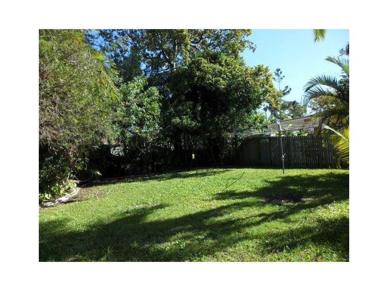 6 Moondarra Crescent, Mooloolaba QLD 4557