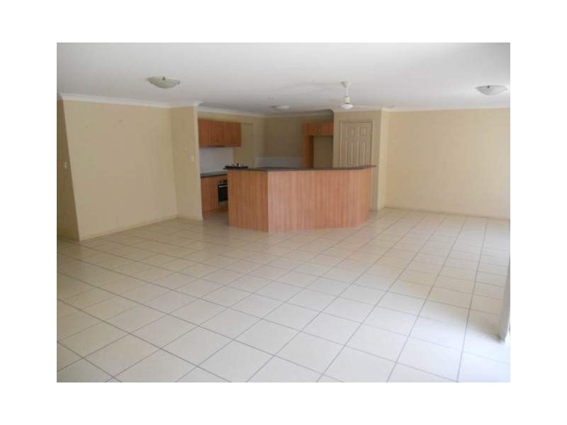 18 Maui Court, Kawana Island QLD 4575