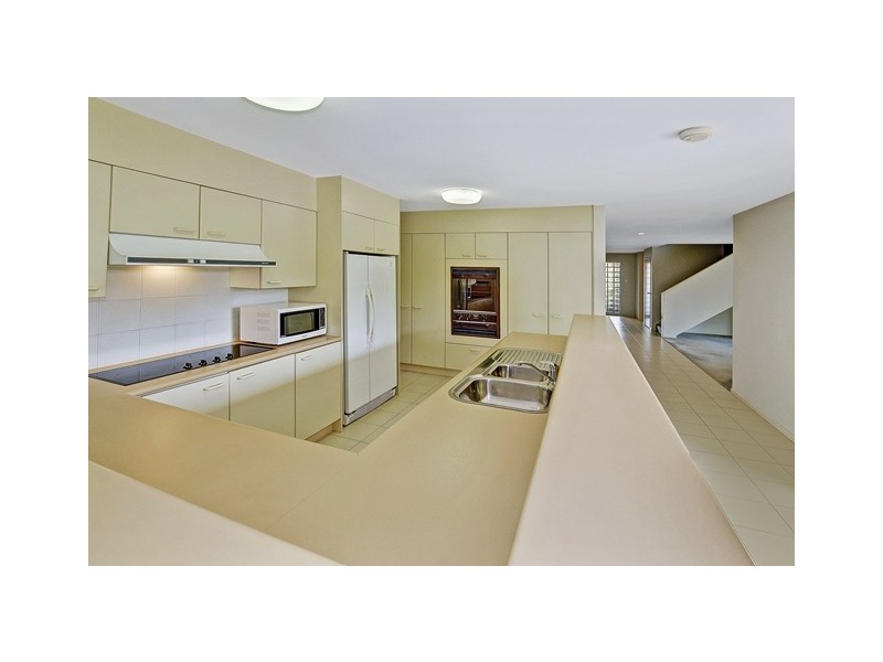 4 Koki Court, Mountain Creek QLD 4557