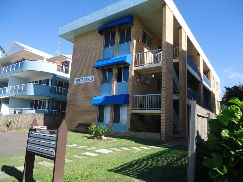 2/19 Boolarong Crescent, Alexandra Headland QLD 4572