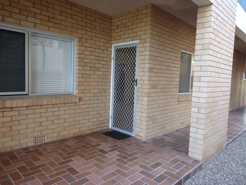 2/19 Boolarong Crescent, Alexandra Headland QLD 4572