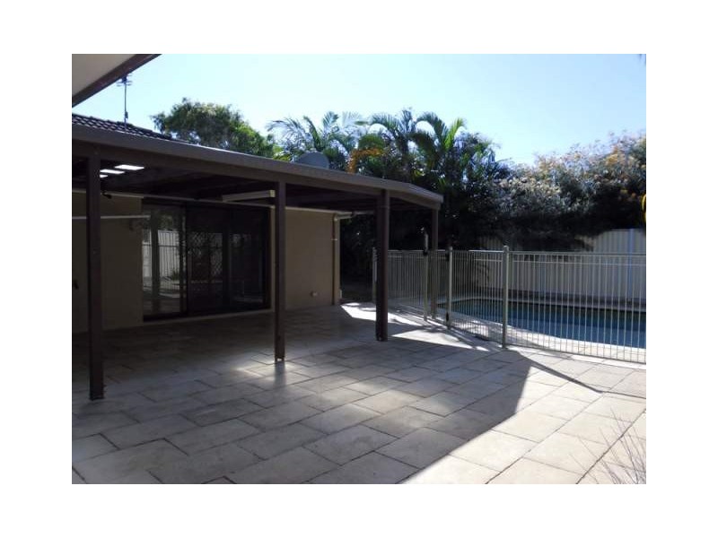 15 Dalpura Street, Buddina QLD 4575