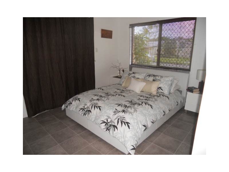 8 Peacock Crescent, Bokarina QLD 4575