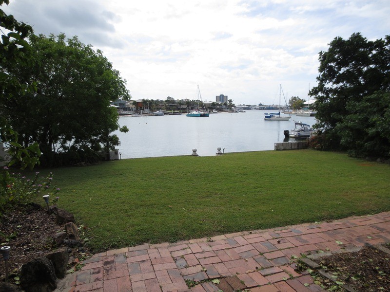 17 Elanora Avenue, Mooloolaba QLD 4557