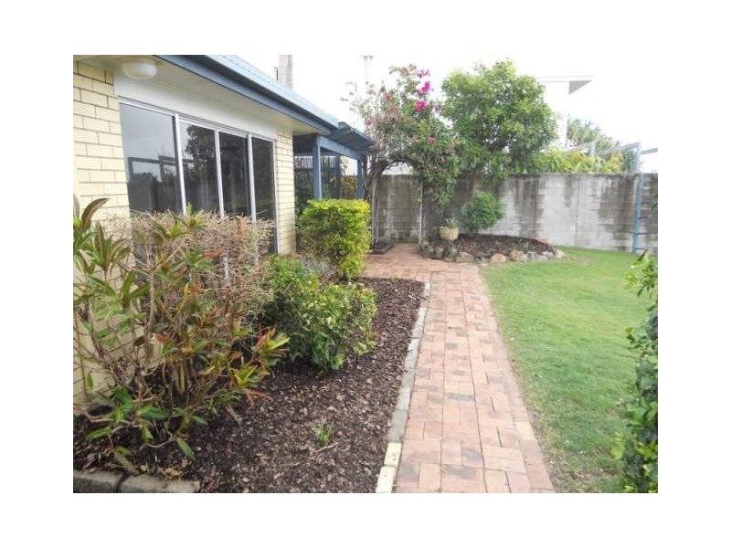 17 Elanora Avenue, Mooloolaba QLD 4557