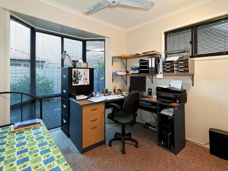 10 Melody Court, Warana QLD 4575