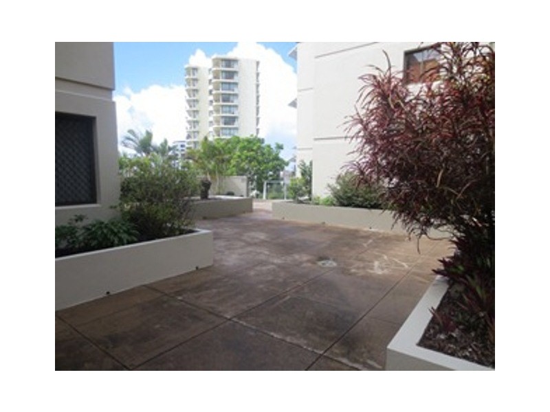 23/2 Meta St, Mooloolaba QLD 4557