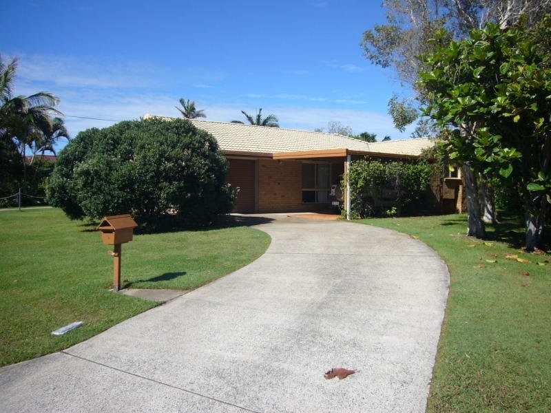6 Arunta Street, Buddina QLD 4575