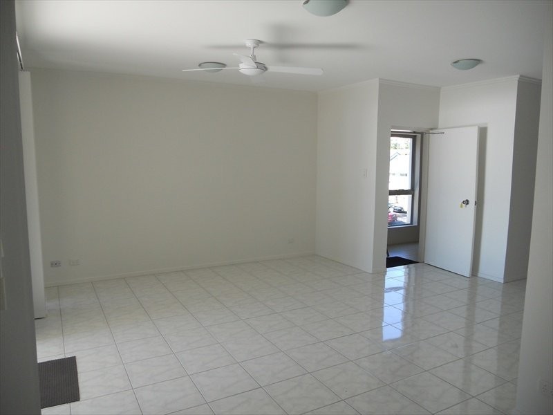 4/244 Alexandra Parade, Alexandra Headland QLD 4572