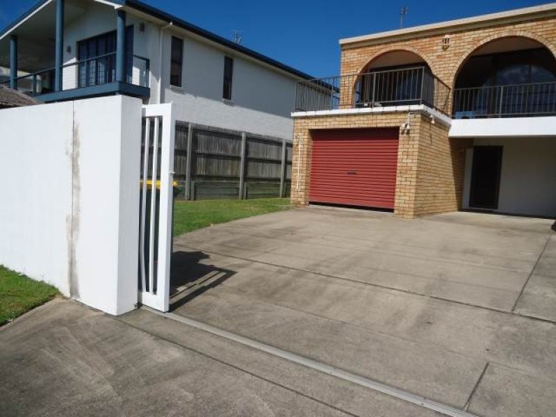 2/108 Pacific Boulevard, Buddina QLD 4575