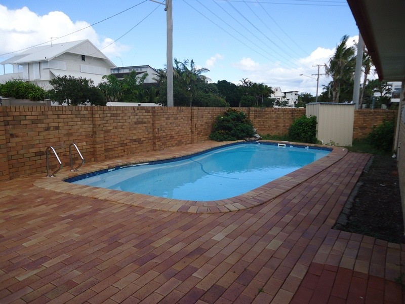 134 Oceanic Drive, Warana QLD 4575