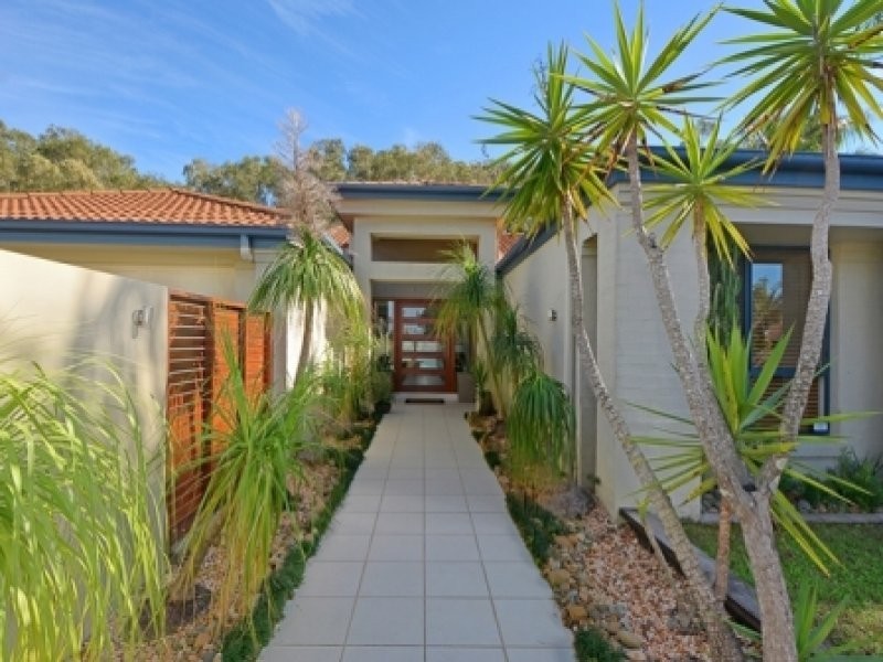 130 Goonawarra Drive, Mooloolaba QLD 4557