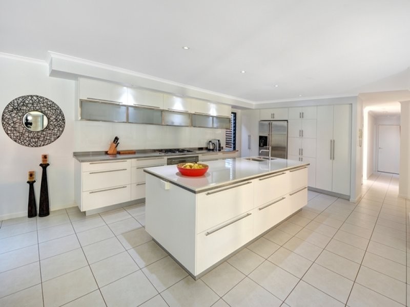 130 Goonawarra Drive, Mooloolaba QLD 4557