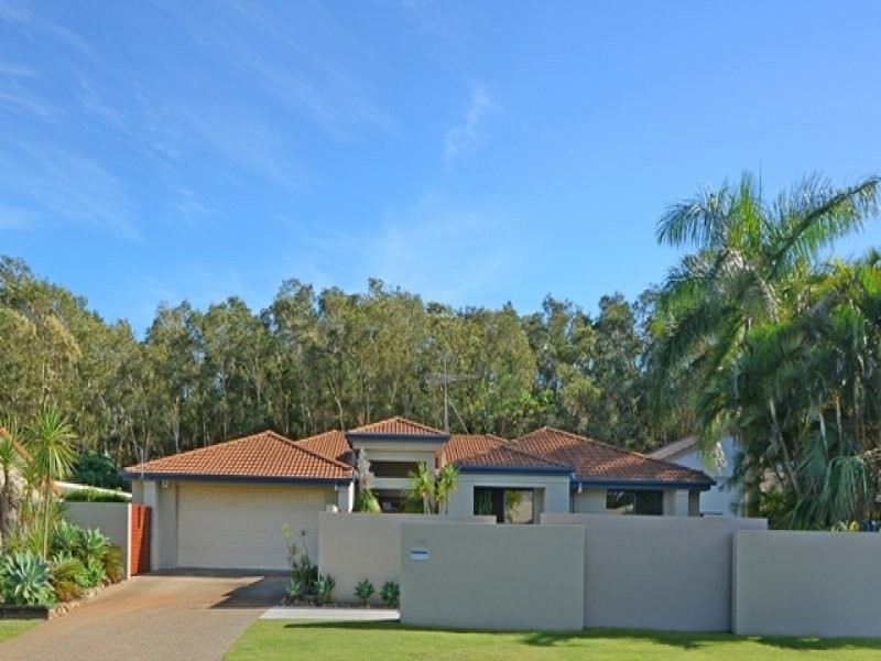 130 Goonawarra Drive, Mooloolaba QLD 4557