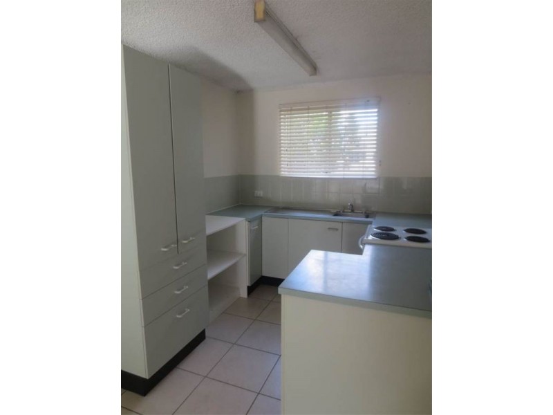 2/7 Corowa Court, Mooloolaba QLD 4557