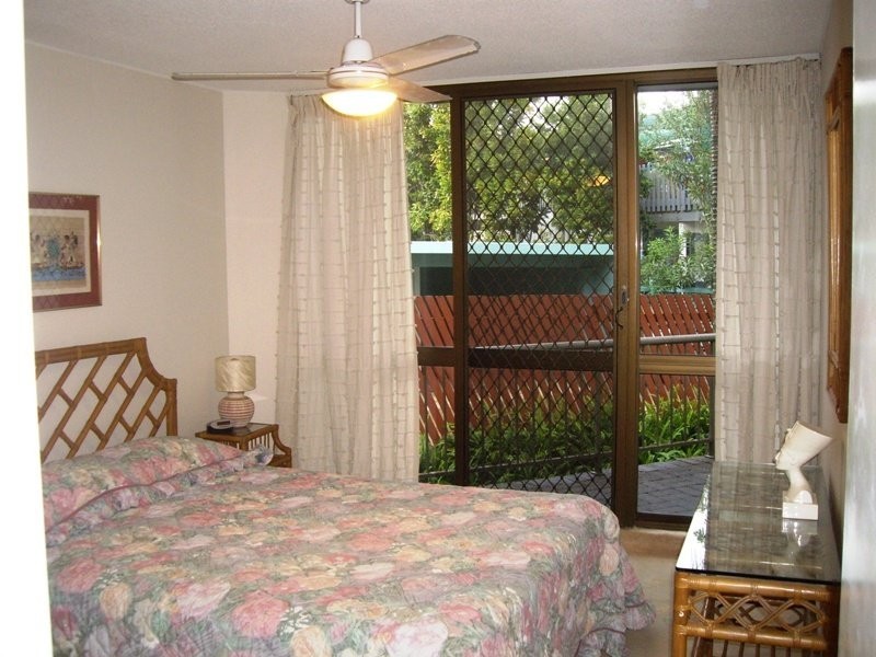 3/236 Alexandra Parade, Alexandra Headland QLD 4572