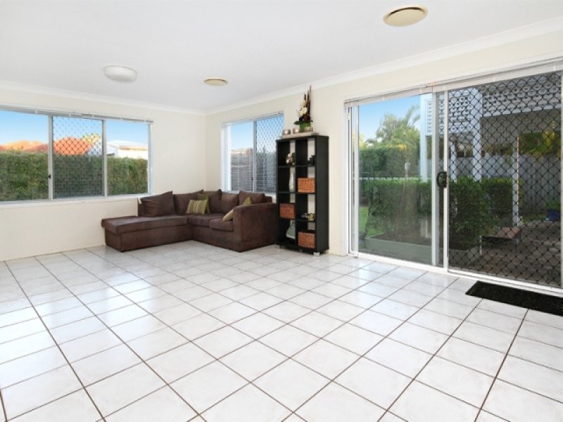 22 Glenfields Boulevard, Mountain Creek QLD 4557