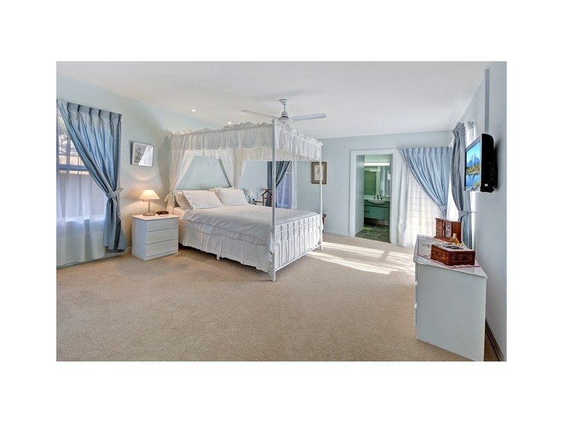 27 Candlewood Close, Mooloolaba QLD 4557