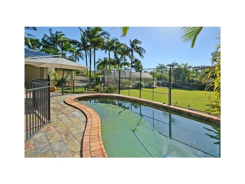 27 Candlewood Close, Mooloolaba QLD 4557