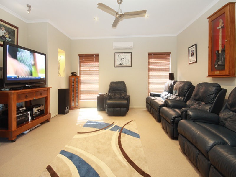 16 Sauger Crt, Mountain Creek QLD 4557