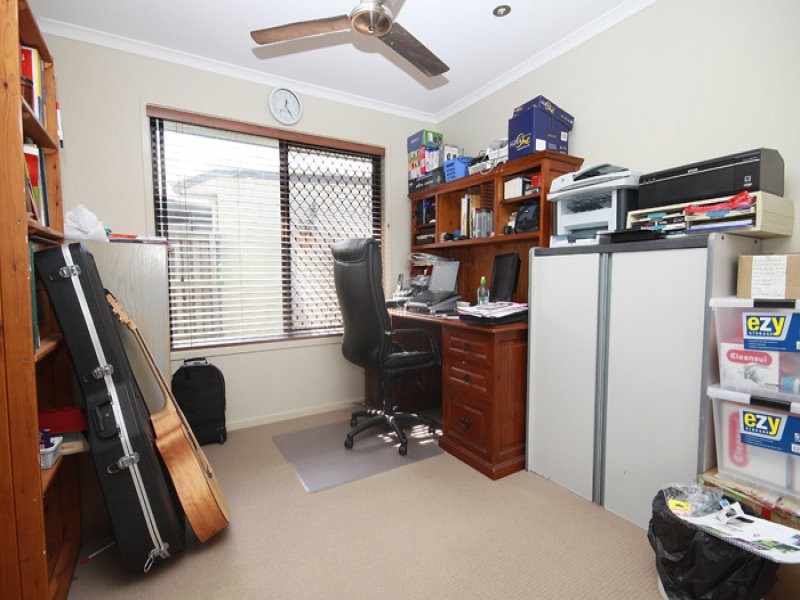 16 Sauger Crt, Mountain Creek QLD 4557