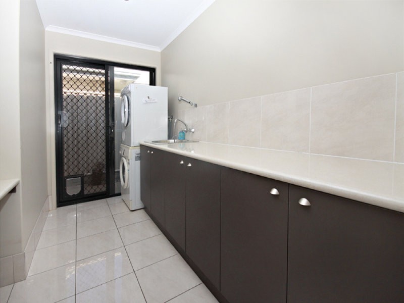 16 Sauger Crt, Mountain Creek QLD 4557