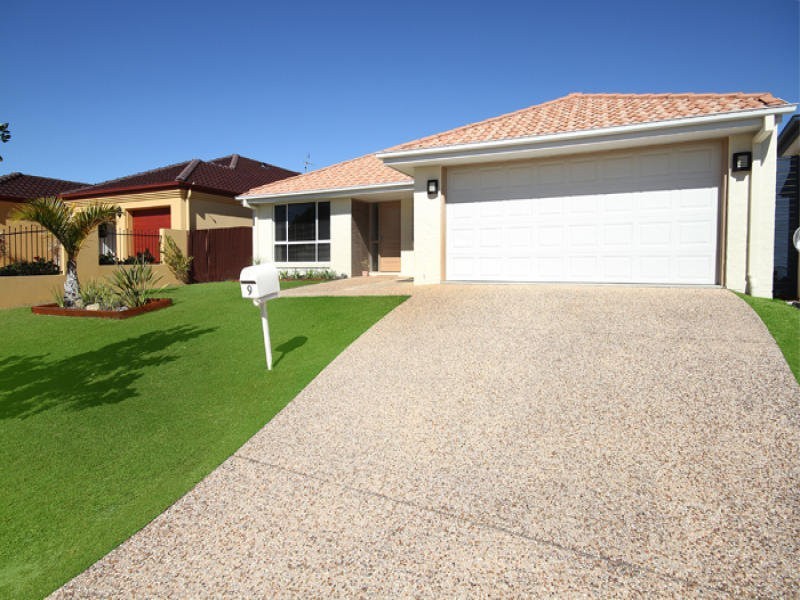 9 Dominica Pl, Kawana Island QLD 4575