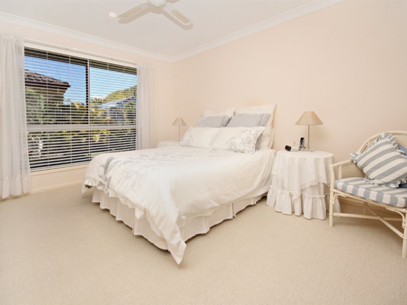 9 Dominica Pl, Kawana Island QLD 4575