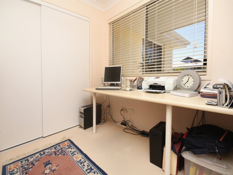 9 Dominica Pl, Kawana Island QLD 4575