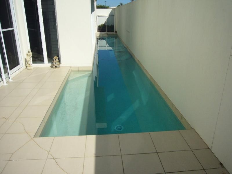 19 Bahamas Circuit, Kawana Island QLD 4575