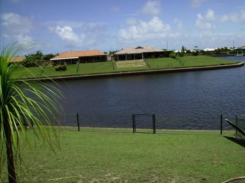 197/4 Melody Court, Warana QLD 4575