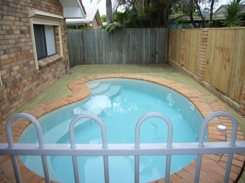 82 Lowanna Drive, Buddina QLD 4575