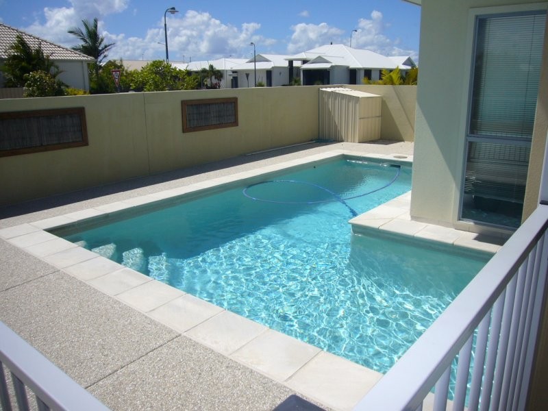 18 Margarita Court, Kawana Island QLD 4575