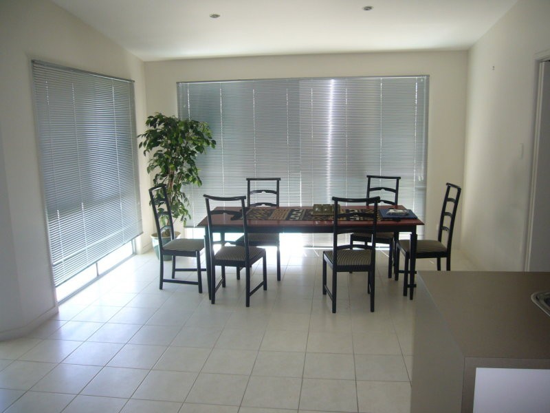 18 Margarita Court, Kawana Island QLD 4575