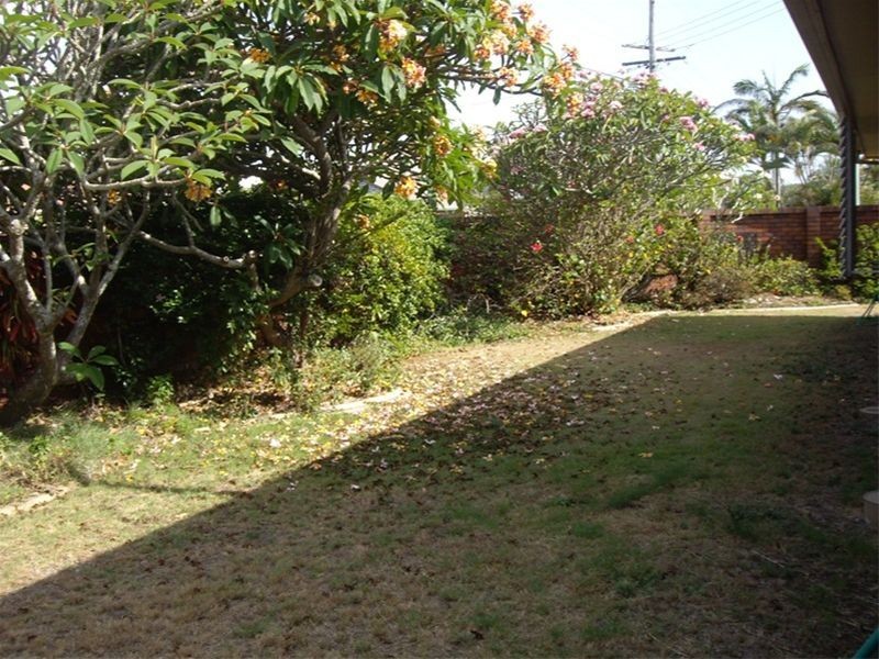74 Lowanna Drive, Buddina QLD 4575