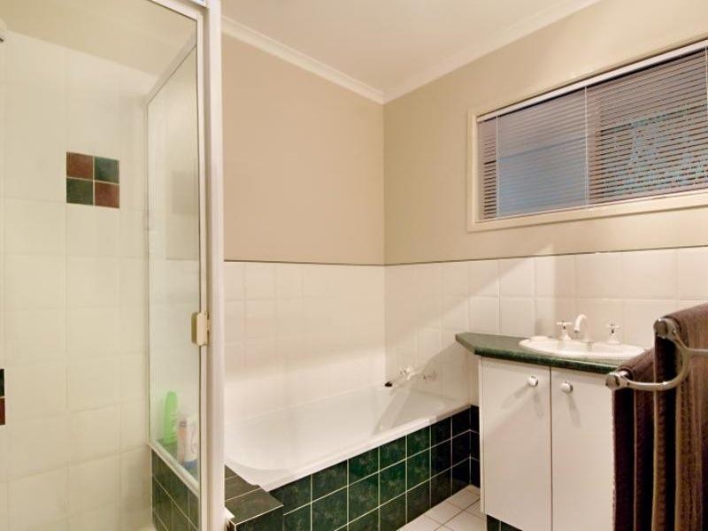 28 Oogar Street, Maroochydore QLD 4558