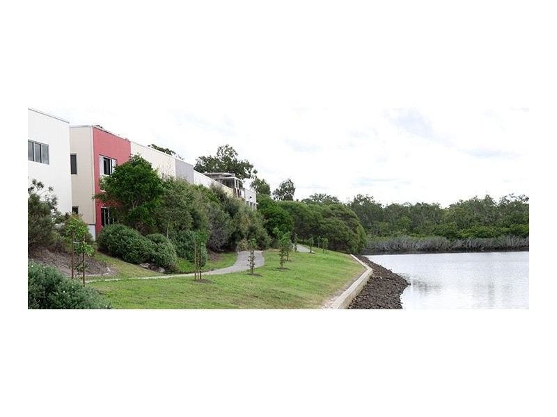 10 & 11 / 7-9 Premier Circuit, Warana QLD 4575