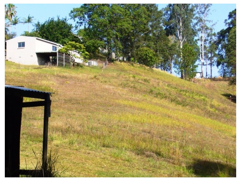 389 (2) Blackall Range Rd, West Woombye QLD 4559