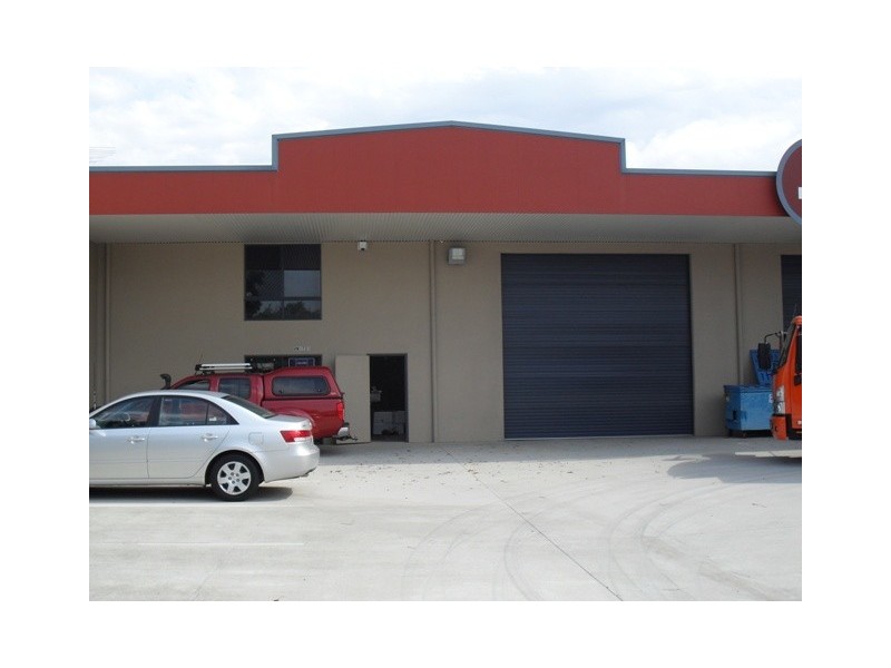 1/8 Dual Ave, Warana QLD 4575