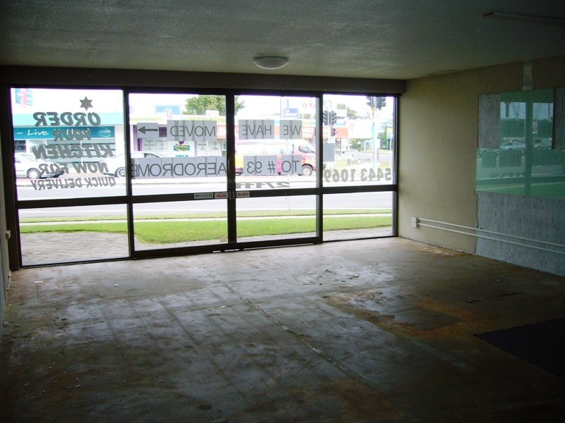 2/111 Aerodrome Rd, Maroochydore QLD 4558