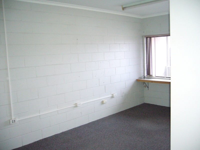 2/111 Aerodrome Rd, Maroochydore QLD 4558