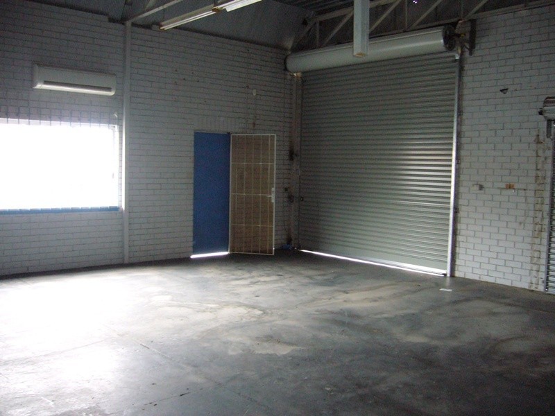 1/5 Commerce Ave, Warana QLD 4575