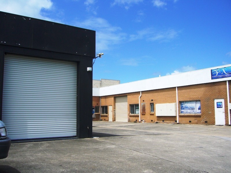 1/5 Commerce Ave, Warana QLD 4575